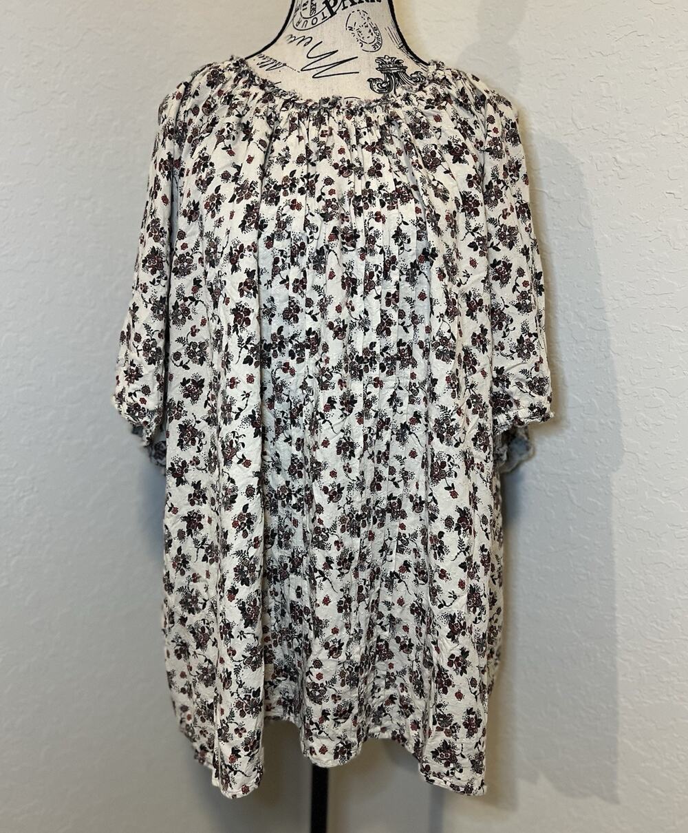 Lane Bryant Top Floral Ruffle Blouse Size 26/28 Casual Stretch Flowers